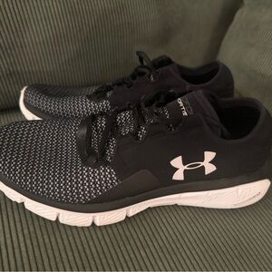 Woman’s Under Armour SpeedForm Fortis 2 Black/Glacier Gray/Metallic Silver